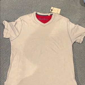 Men’s Robert Graham Casual T-shirt. Size M